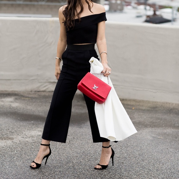 Red Louis Vuitton Bag - Picture 2 of 5